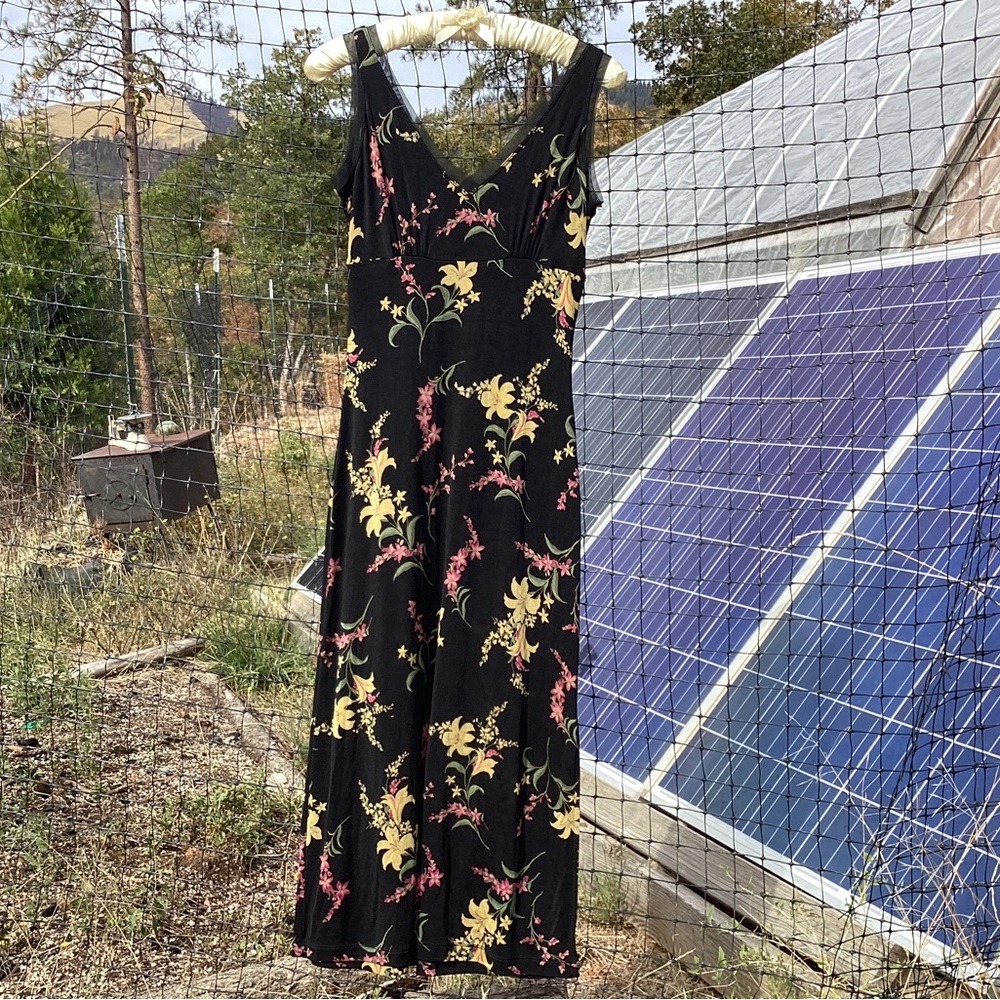 Vintage Y2K BCBG Gorgeous Black Floral Maxi Dress Size M Boho Party Hippie